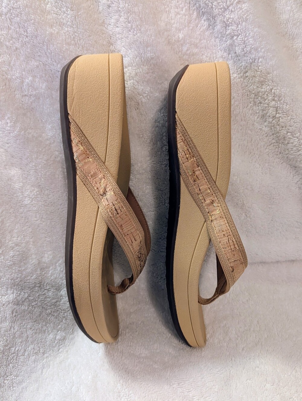 NWOT Vionic Hightide Platform Sandals Thong Flip Flop Orthotic Technology Tan 9 - Picture 4 of 10